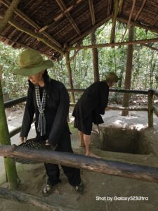 Chu Chi Tunnels